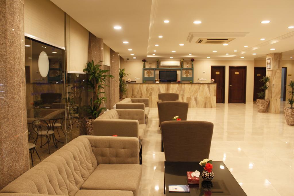 Plaza Home อัลโคห์บาร์ ภายนอก รูปภาพ